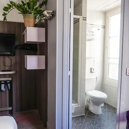 Hotel De Charonne 3*