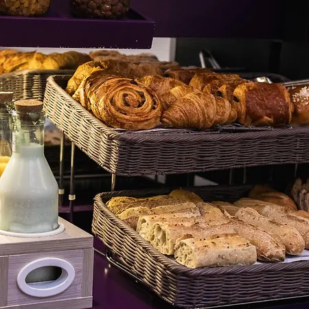 Folie - Orso 3* Paris